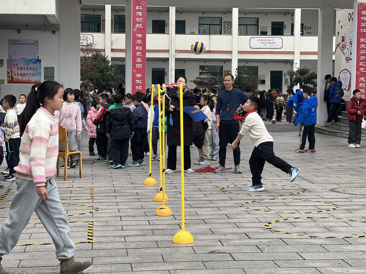 小学体操技巧组合动作_小学生体操基本功_小学的体操的视频教程