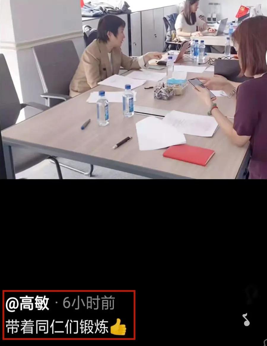 游泳跳板视频_游泳冠军跳板是谁_游泳跳板冠军是谁啊