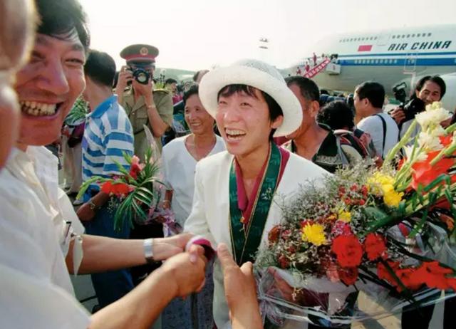 奥运足球赛冠军_1996奥运会足球冠军得主_奥运会足球冠军表历届