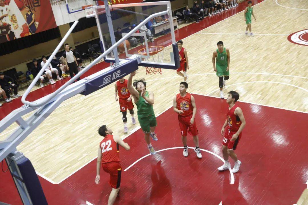 西城实验篮球队_北京小学 西城篮球冠军_西城篮球特色校