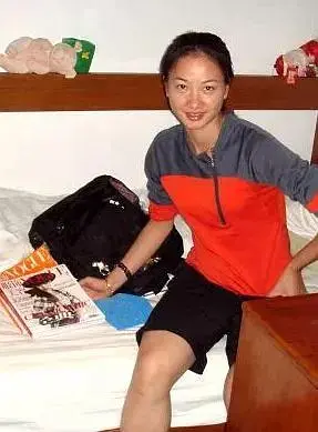 左手击剑更有优势吗_击剑国家队只要左手_中国击剑世界冠军左手还是右手